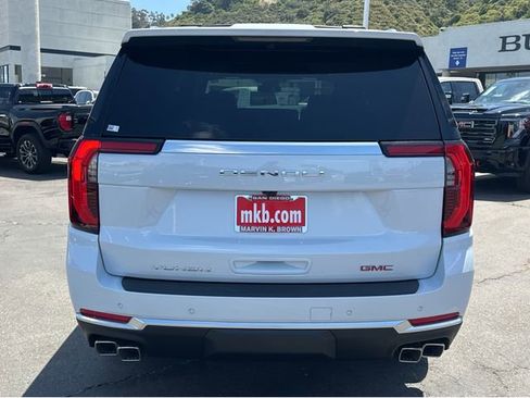 New 2026 GMC Yukon XL Denali w/ Sun & Power Step Package AWD/4WD image 12