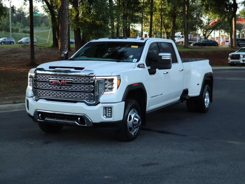 Used 2022 GMC Sierra 3500 Denali AWD/4WD image 47