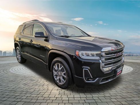 Used 2021 GMC Acadia SLT image 2