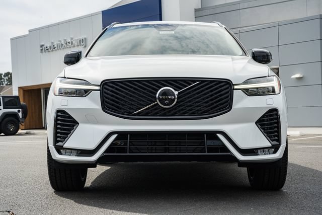 New 2026 Volvo XC60 B5 Ultra w/ Protection Package Premier AWD/4WD image 2