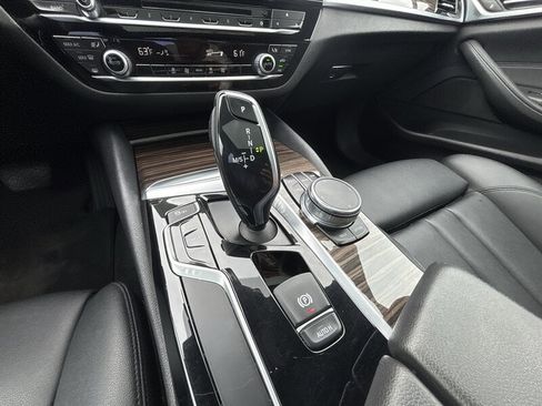 Used 2018 BMW 530i RWD image 25