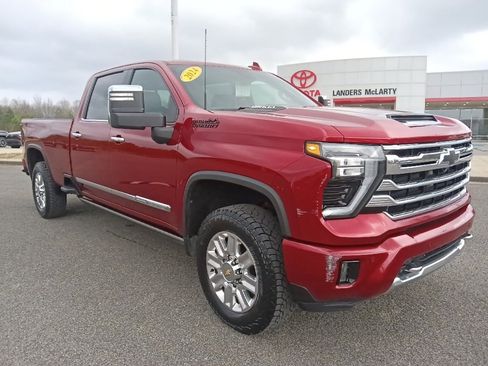 Used 2024 Chevrolet Silverado 2500 High Country w/ High Country Premium Package image 1