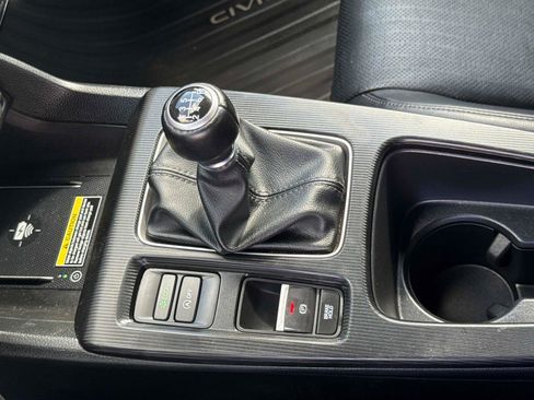 Certified 2024 Honda Civic Sport Touring image 26