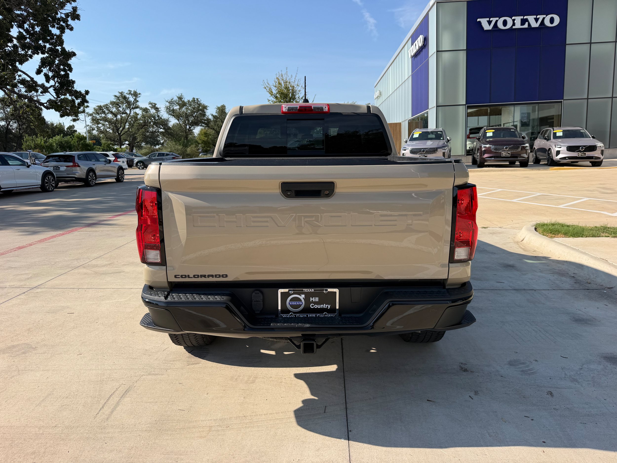 Used 2023 Chevrolet Colorado Trail Boss w/ LPO, Dark Essentials Package AWD/4WD image 5