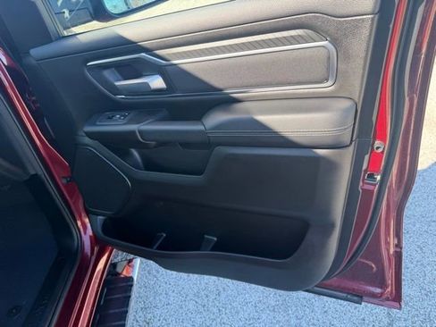 Used 2025 RAM 1500 Big Horn AWD/4WD image 38