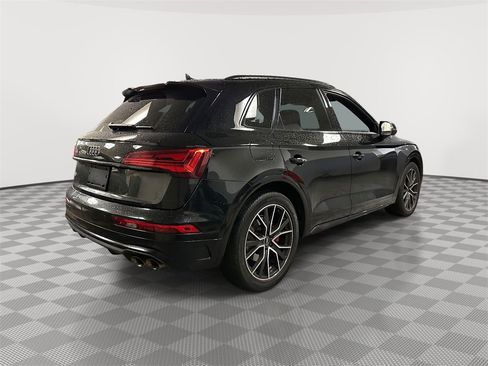Used 2023 Audi SQ5 Premium Plus w/ Premium Plus Package image 2