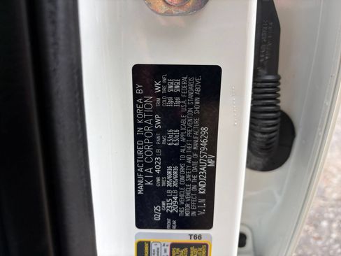 Used 2025 Kia Soul LX w/ LX Technology Package FWD image 27