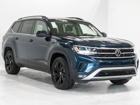 Used 2022 Volkswagen Atlas SE w/ Panoramic Sunroof Package AWD/4WD image 6