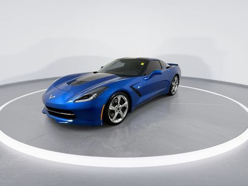 Used 2014 Chevrolet Corvette Stingray Coupe w/ 3LT Preferred Equipment Group RWD image 4