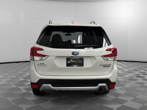 Used 2022 Subaru Forester Touring image 4