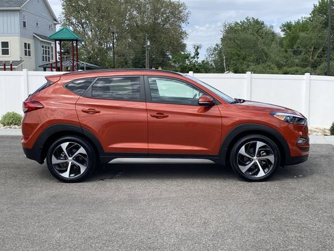 Used 2017 Hyundai Tucson Value AWD/4WD image 7