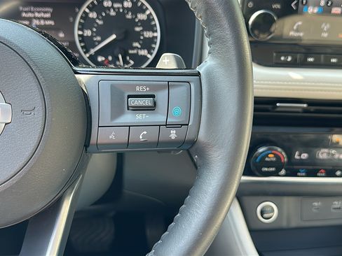 Certified 2021 Nissan Rogue SL w/ Premium Package AWD/4WD image 17