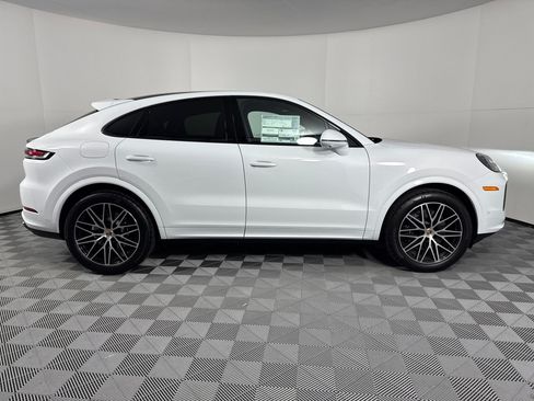 Used 2026 Porsche Cayenne Coupe AWD/4WD image 8
