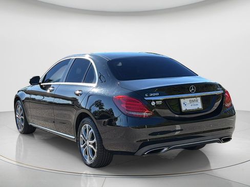 Used 2015 Mercedes-Benz C 300 4MATIC Sedan image 3