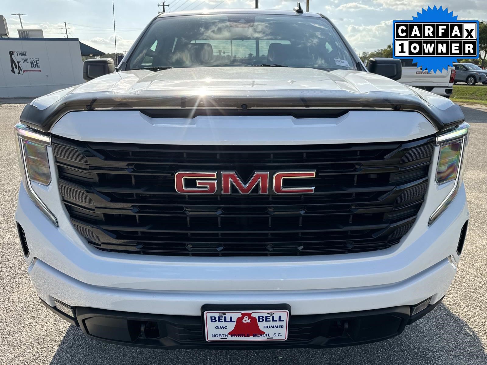 Used 2024 GMC Sierra 1500 Elevation w/ X31 Off-Road Package AWD/4WD image 9