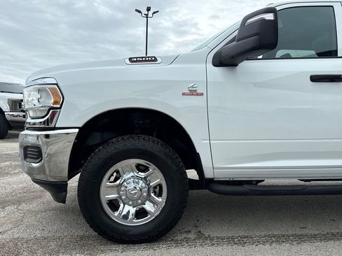 Used 2023 RAM 3500 Tradesman w/ Chrome Appearance Group AWD/4WD image 5