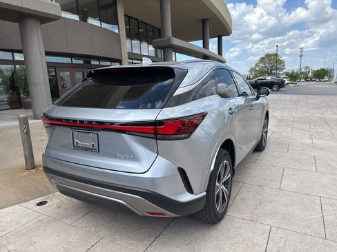 Used 2025 Lexus RX 350 Premium w/ Convenience Package image 3