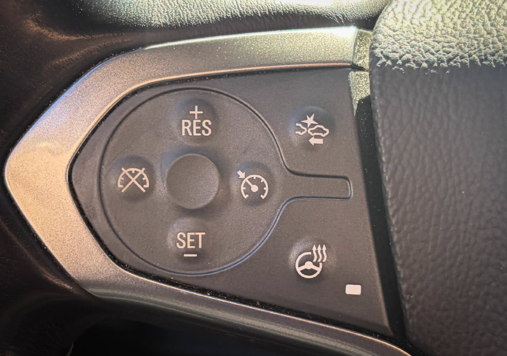 Used 2020 Chevrolet Suburban Premier AWD/4WD image 9