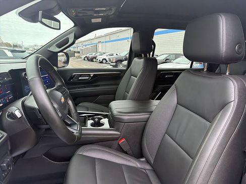 Used 2025 Chevrolet Tahoe LT w/ Comfort Package image 9