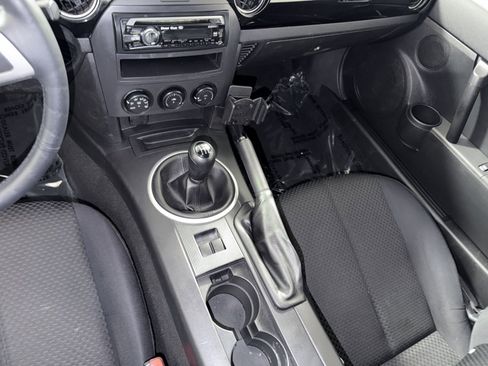 Used 2007 MAZDA MX-5 Miata Sport w/ Convenience Pkg image 20