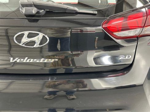 Used 2019 Hyundai Veloster 2.0 image 11