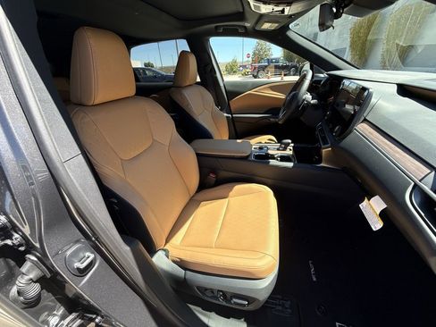Used 2026 Lexus RX 350 FWD image 16
