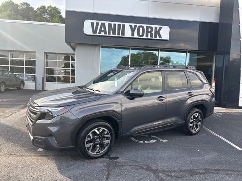 Certified 2025 Subaru Forester Premium AWD/4WD image 54