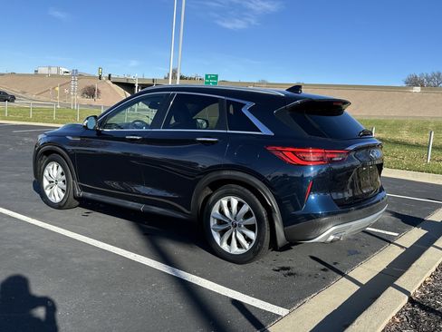 Used 2019 INFINITI QX50 Essential w/ Premium Heat Package image 8
