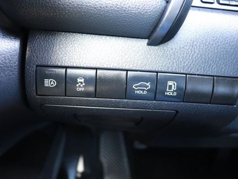 Used 2021 Toyota Camry SE w/ Carpet Mat Package (TMS) FWD image 24