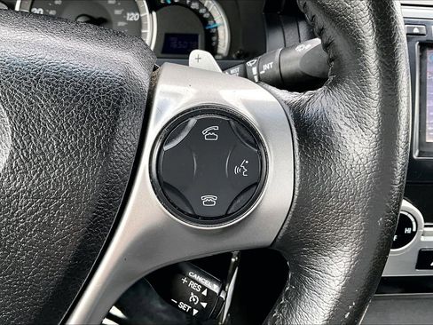 Used 2014 Toyota Camry SE w/ Moonroof Package image 18