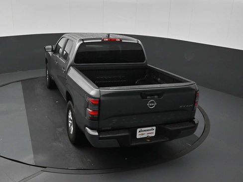 Used 2024 Nissan Frontier SV AWD/4WD image 15