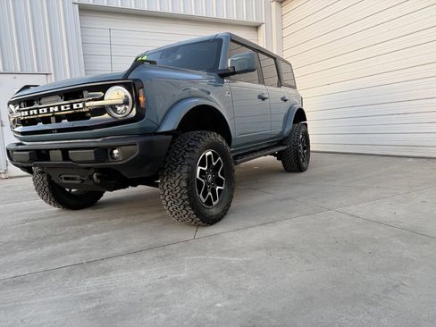 Used 2023 Ford Bronco Outer Banks image 8