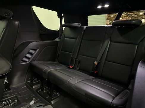 Used 2021 Chevrolet Tahoe Z71 w/ Luxury Package AWD/4WD image 55