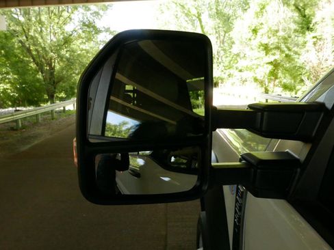 Used 2024 Ford F550 4x4 Crew Cab Super Duty image 18
