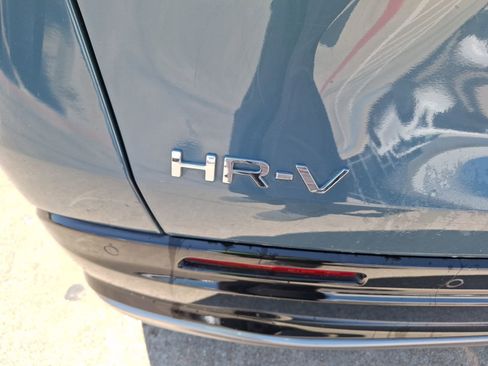Used 2023 Honda HR-V EX-L image 12
