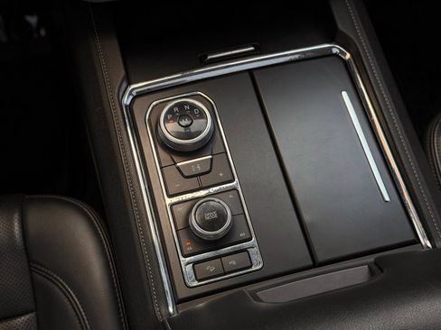 Used 2022 Ford Expedition Max XLT AWD/4WD image 39
