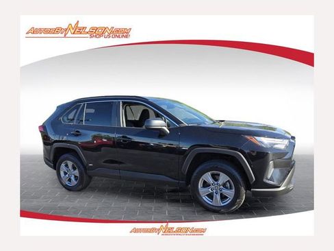 Used 2023 Toyota RAV4 LE AWD/4WD image 1