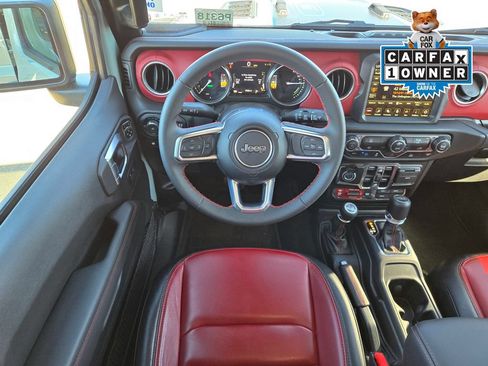 Used 2023 Jeep Wrangler Unlimited Rubicon 4xe AWD/4WD image 12