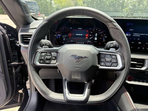 Used 2025 Ford Mustang GT Premium RWD image 15