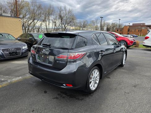 Used 2011 Lexus CT 200h Premium image 3