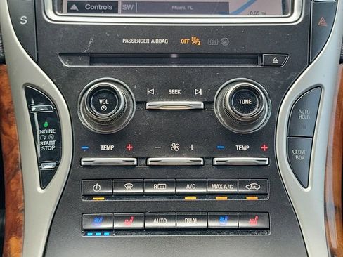 Used 2019 Lincoln Nautilus Reserve FWD image 23