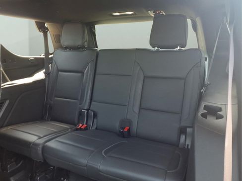 Used 2021 GMC Yukon Denali w/ Denali Premium Package AWD/4WD image 27