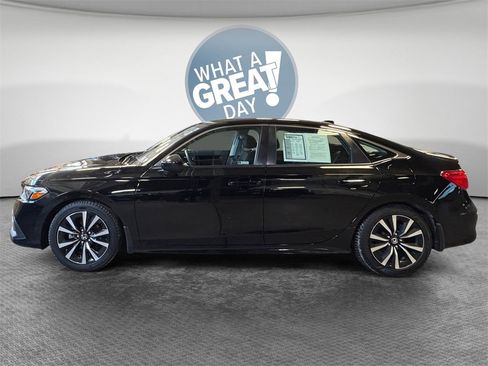 Used 2024 Honda Civic EX image 7