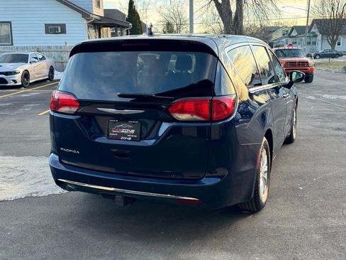 Used 2018 Chrysler Pacifica Touring Plus image 13