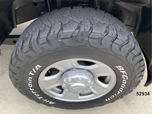 Used 2024 RAM 2500 Tradesman AWD/4WD image 20