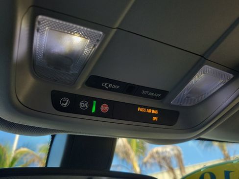 Used 2019 GMC Terrain SLE w/ Driver Convenience Package image 21