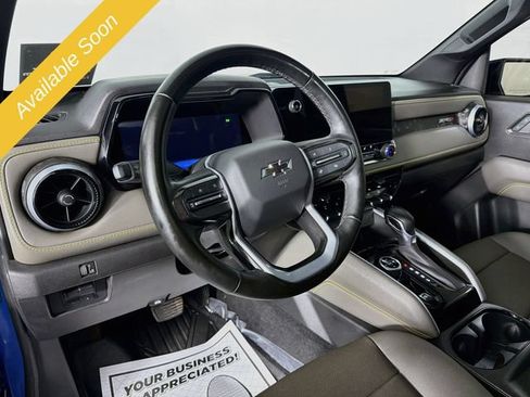 Used 2024 Chevrolet Colorado ZR2 w/ ZR2 Convenience Package III AWD/4WD image 9
