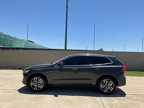 Used 2020 Volvo XC60 T6 Momentum AWD/4WD image 8