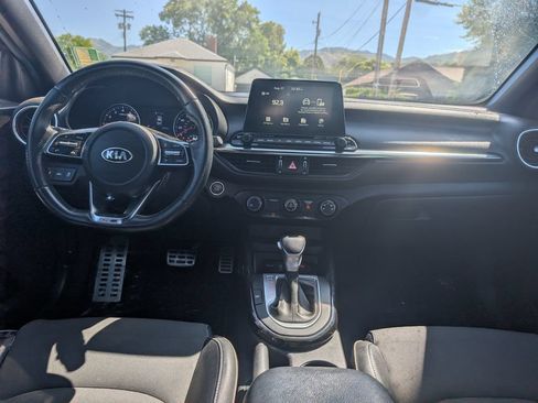 Used 2021 Kia Forte GT-Line w/ GT-Line Premium Package FWD image 8