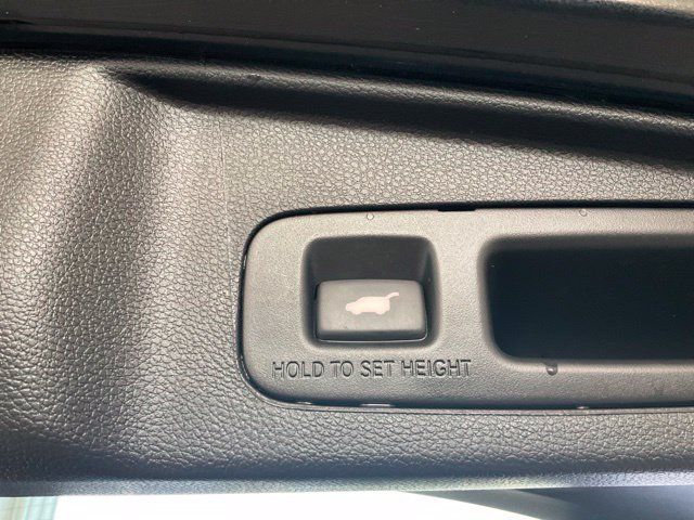 Certified 2019 Honda CR-V Touring image 18
